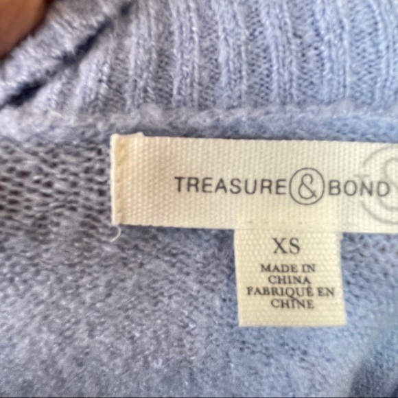 Cozy V-Neck Sweater - Picture 9 of 9